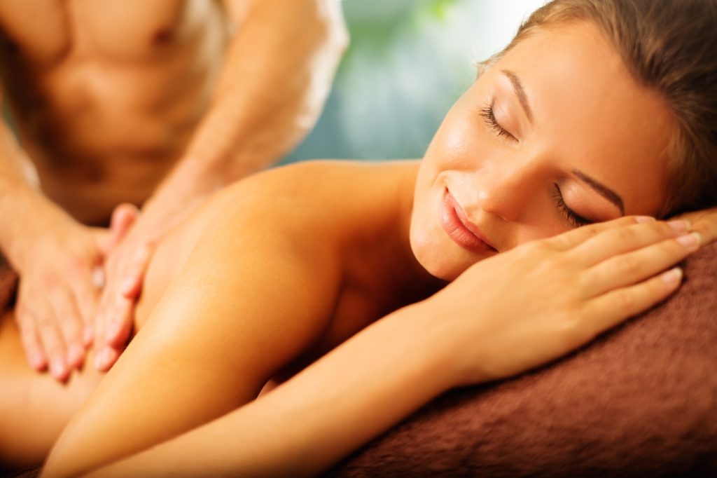 How To Give A Woman A Sensual Massage (5 Tips) image